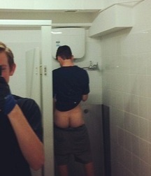 mooning twink tube guys straight 6215872ae6273.jpg