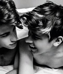 Photos 2124 gay tube 601cc7b02d1a4.png