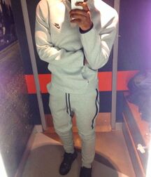 mecs de cité gay tube 601c0d84ab3c2.jpg