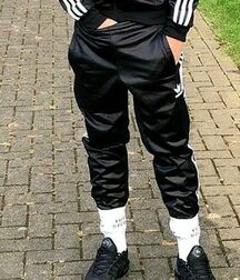 mecs de cité gay tube 601c0d88bd6c2.jpg