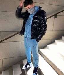 mecs de cité gay tube 601c0d8e3e84a.jpg