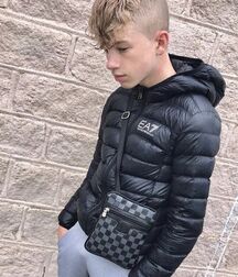 mecs de cité gay tube 601c0d93dd14c.jpg