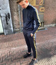 mecs de cité gay tube 601c0d9f9697c.jpg