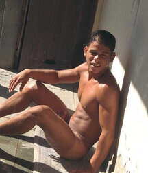 Antonio Twink Tube 6026590dcf92d.jpg