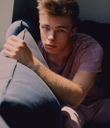 Hot Solo Boys Gay Tube 602991cbf37d3.jpg