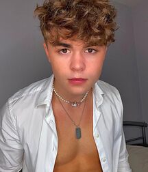 Hot Solo Boys Gay Tube 602992099f75c.jpg