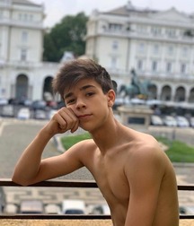 Hot Solo Shirtless Boys Porn 602993f9ea27d.jpg