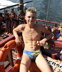 Hot Solo Shirtless Boys Porn 6029945b6f1d5.jpg