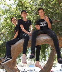 Hot Mixed Group Boys Tube 2 60317cc756337.jpg