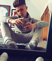 Hot Solo Boys gay tube twinks 60396f249858f.jpg