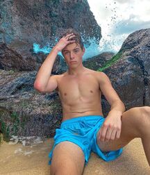 Hot Solo Shirtless Boys Tube 5 604403ff3dd02.jpg