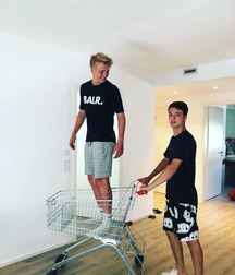 Hot Mixed Duo Boys Twink Tube Boy Mix 6 60590e26e721c.jpg