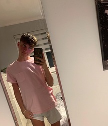 Hot Solo Boys Gay Tube Selfies 60944b3fbf60e.jpg