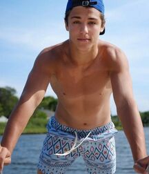 Hot Solo Shirtless Boys Twink Gay Tube 60a675c02d37b.jpg