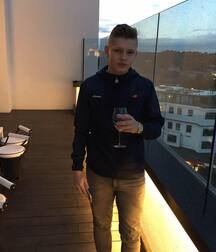 Hot Solo GayBoysTube Guys 60aa889fbbbfd.jpg