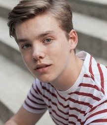 Hot Solo GayBoysTube Guys 60aa88fe015d6.jpg