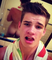 Hot Solo Naked GayBoysTube Best 10 60aa947d6399f.jpg
