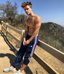 Hot Solo Shirtless Boys Spring Gay Tube Twinks 60ae8130d5b8b.jpg