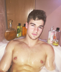 Hot Solo Shirtless Boys Spring Gay Tube Twinks 60ae820e13d20.jpg