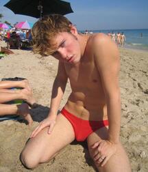 Boys At The Beach Twink Tube 60afd3cf2c3df.jpg