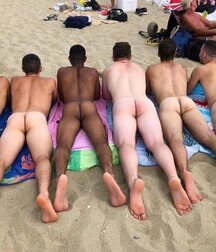 Boys At The Beach Twink Tube 60afd46ddfe45.jpg