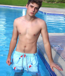 Boys At The Pool Gay Tube 60b8e1604a488.png