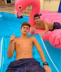 Boys At The Pool Gay Tube 60b8e1c824294.jpg