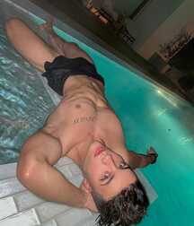 Boys At The Pool Gay Tube 60b8e2bcc6d08.jpg
