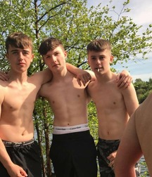 Boys Out In The Sun Twink Tube 60f9499ebe0b1.jpg