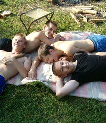 Boys Out In The Sun Twink Tube 60f949a10ebc4.jpg