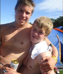 Boys Out In The Sun Twink Tube 60f94a2c29575.jpg