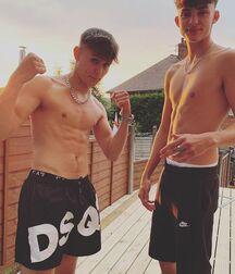 Boys Out In The Sun Twink Tube 60f94a362e70a.jpg