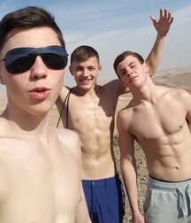 Boys Out In The Sun Twink Tube 60f94a814a3a8.jpg