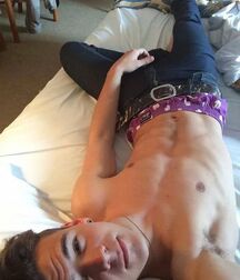 Hot Solo Shirtless Boys Twink Tube 61006634250ae.jpg