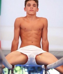 Hot Solo Shirtless Boys Twink Tube 61006642b7b02.jpg
