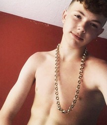 Hot Solo Shirtless Boys Twink Tube 610066944066d.jpg