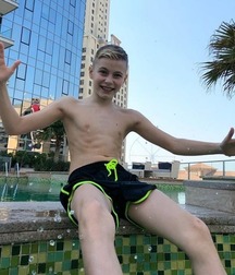 Hot Solo Shirtless Boys Twink Tube 610066e67735a.jpg