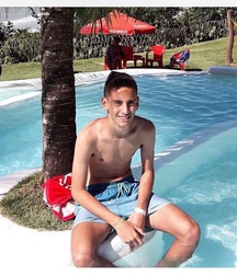 Hot Solo Shirtless Boys Twink Tube 610066ec35ff8.jpg
