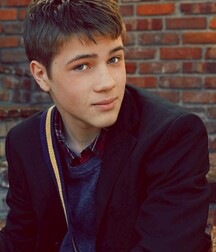 Hot Solo Boys Cute Faces 61013d8bb3eef.jpg