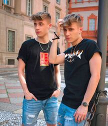 Hot Mixed Duo Boys Twink Tube Selfies 61033084d97dc.jpg
