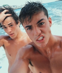 Hot Mixed Duo Boys Twink Tube Selfies 610330a363fdf.jpg