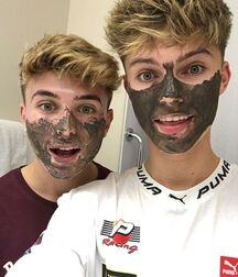 Hot Mixed Duo Boys Twink Tube Selfies 6103313e7c98c.jpg