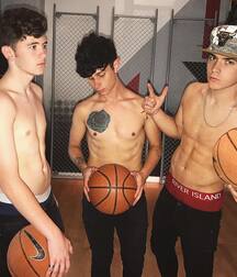 Hot Mixed Group Boys Twink Tube Guys 61041fe80f769.jpg