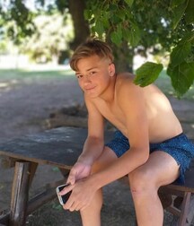Hot Solo Shirtless Boys Twink Tube 61193fc729386.jpg