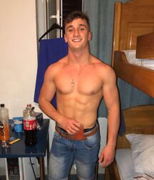 Hot Solo Shirtless Boys Twink Tube 61193ff0c0dd3.jpg