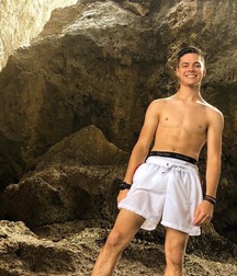 Hot Solo Shirtless Boys Twink Tube 6119400b45528.jpg