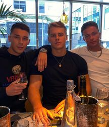 Hot Mixed Group Boys Twink Tube Straight Guys 615998aa7ed43.jpg