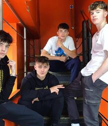 Hot Mixed Group Boys Twink Tube Straight Guys 615998bdef361.jpg