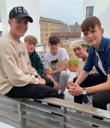 Hot Mixed Group Boys Twink Tube Straight Guys 615998ca82f3e.jpg