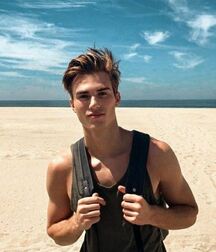 Hot Solo Boys Twink Tube Cute 6159be6e2ee13.jpg
